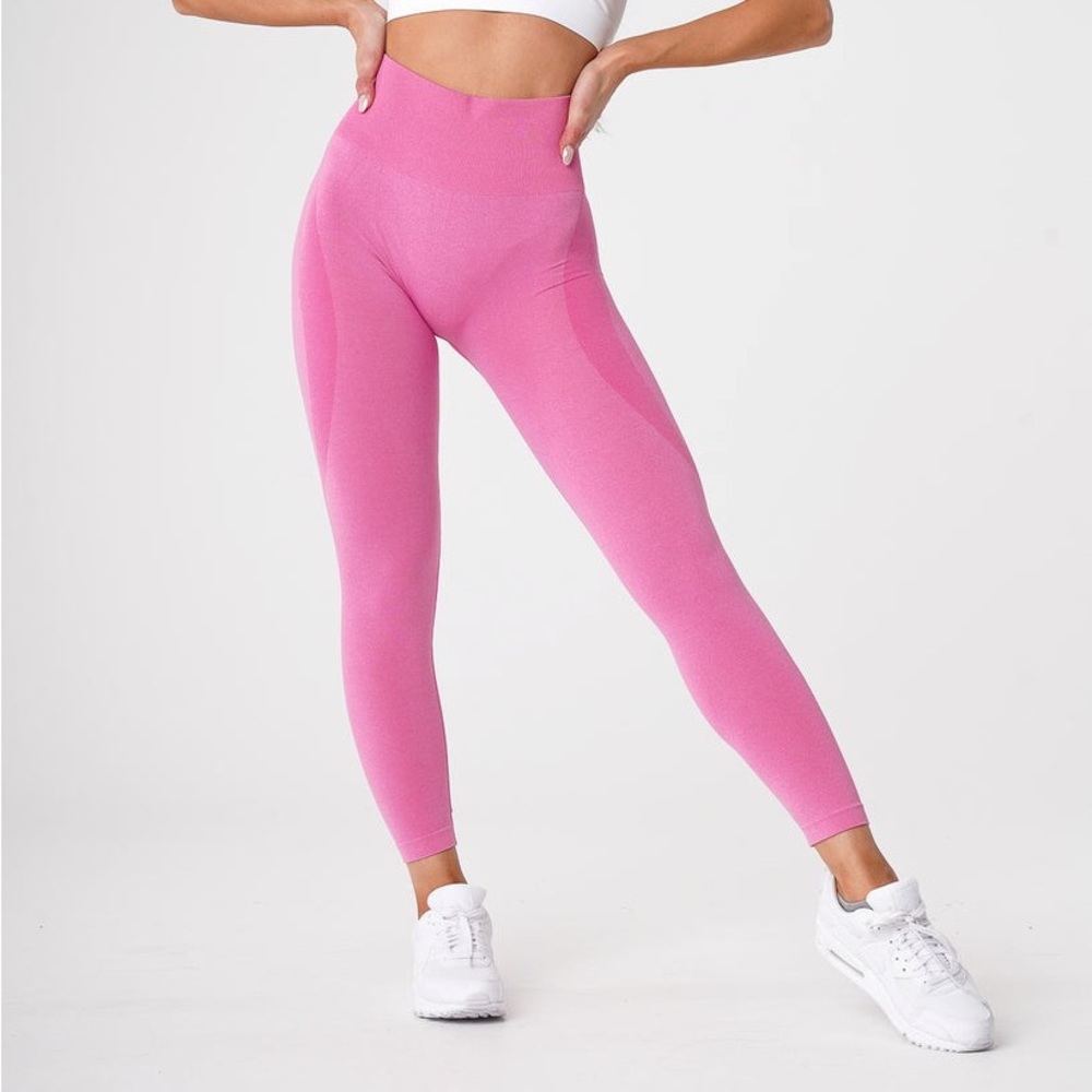 NVGTN Bubble Gum Pink Contour Seamless Leggings: XS